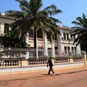 REGRESSO a BISSAU REGRESSO a BISSAU